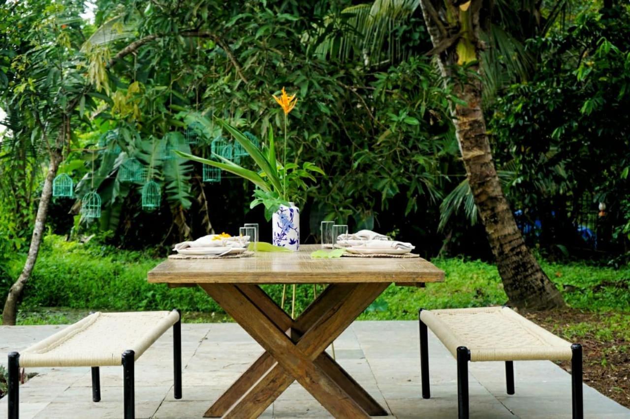 Bed and Breakfast Sunsets And Palm Trees Alappuzha Exterior foto