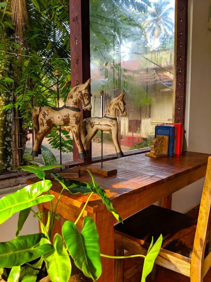 Bed and Breakfast Sunsets And Palm Trees Alappuzha Exterior foto